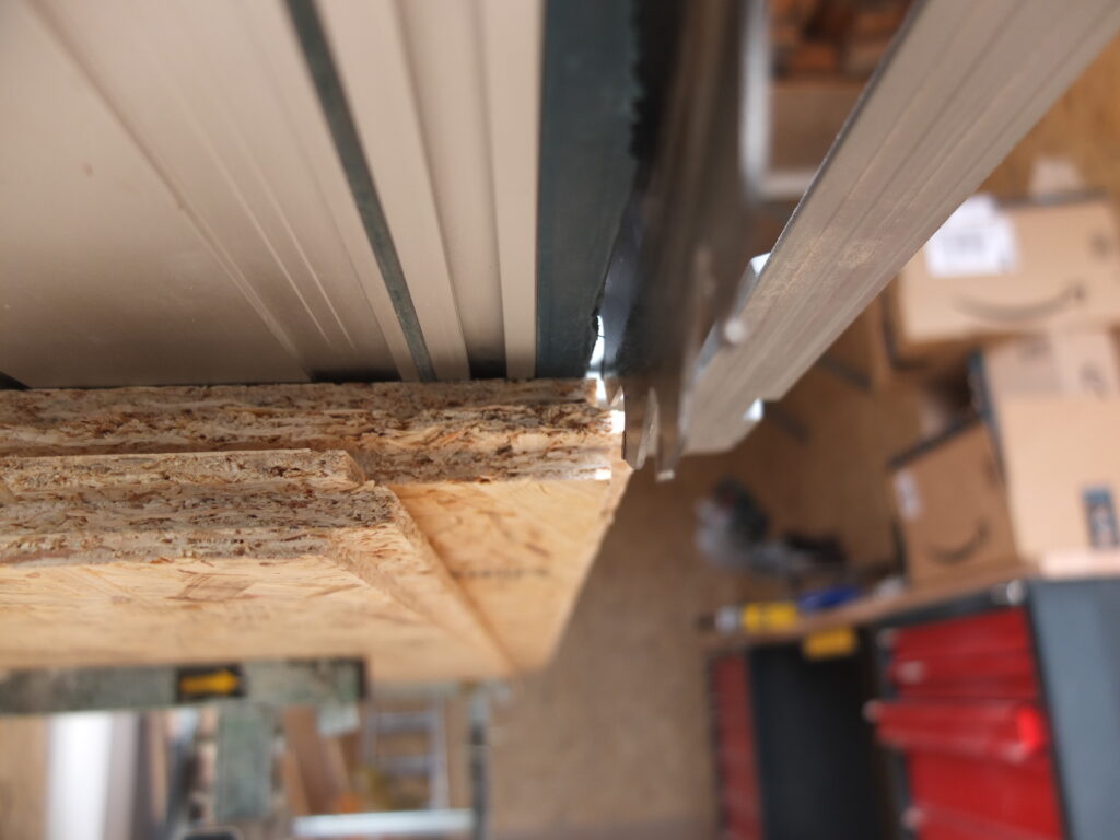 Werkstattschrank OSB Nut absägen