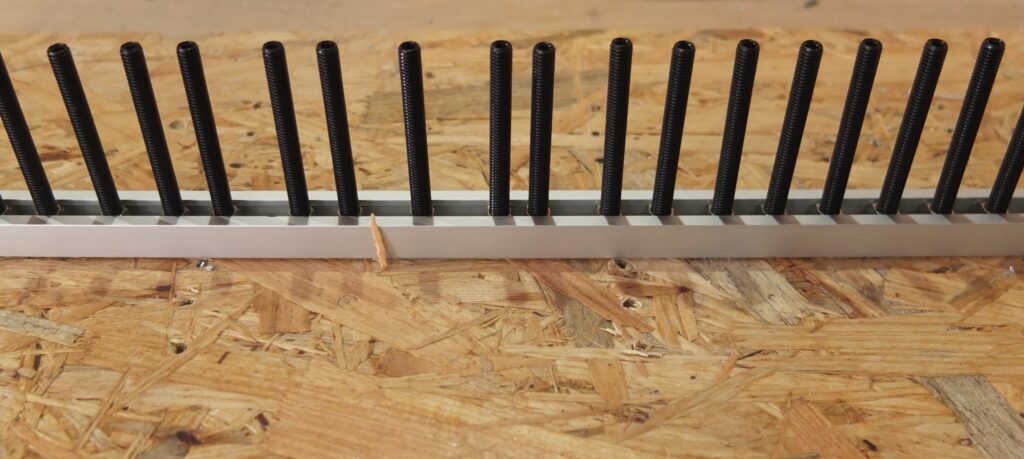 Profilschienen Werkzeugwand Werkzeughalter montiert