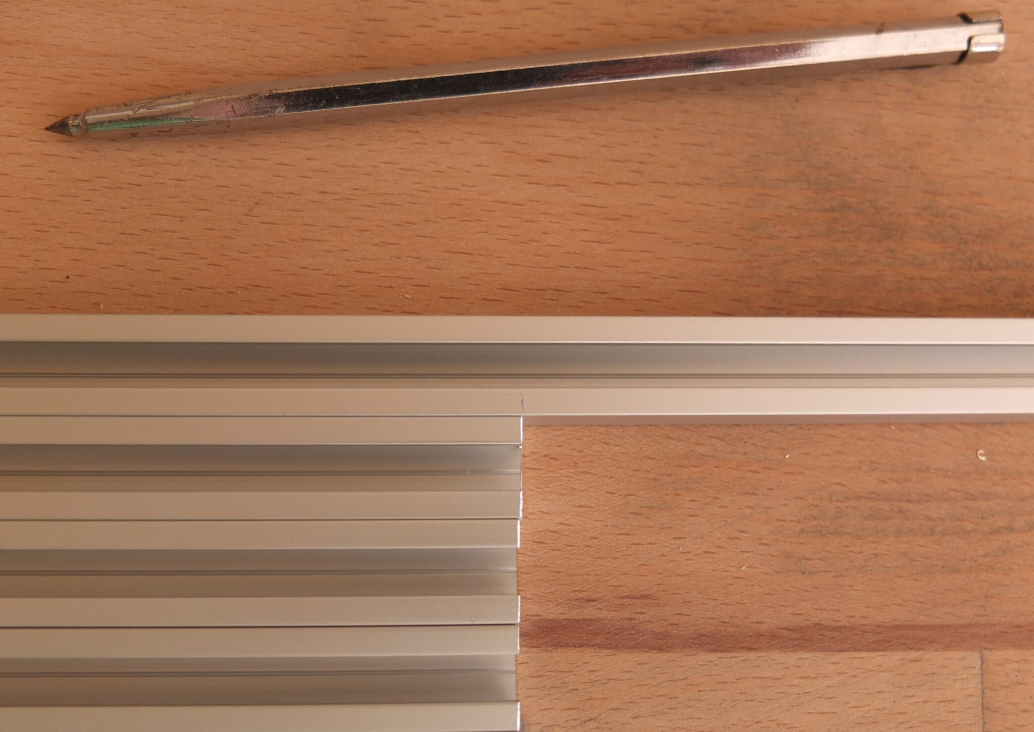 Profilschienen Werkzeugwand Profilschienen zuschneiden