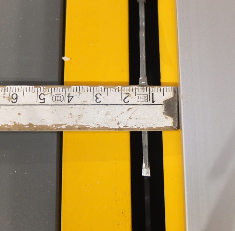 DeWALT DWE7492 Frästisch Gleitschiene Nut sägen Sägebreite
