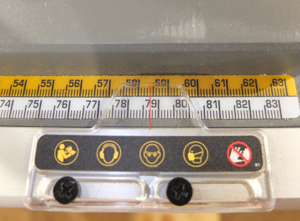 DeWALT DWE7492 Frästisch Positionsanzeige Längenmaß